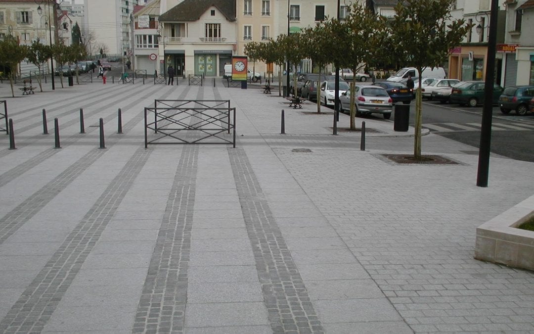 Place de la Mairie Les Mureaux – 78